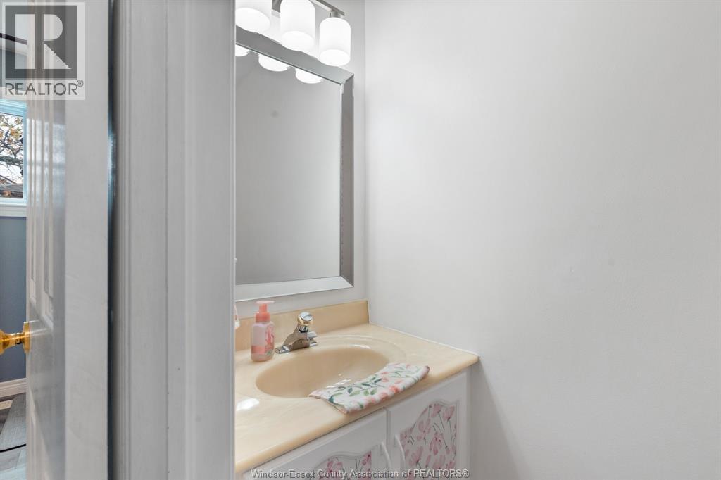 509 Dresden, Tecumseh, Ontario  N8N 4B1 - Photo 26 - 25028432