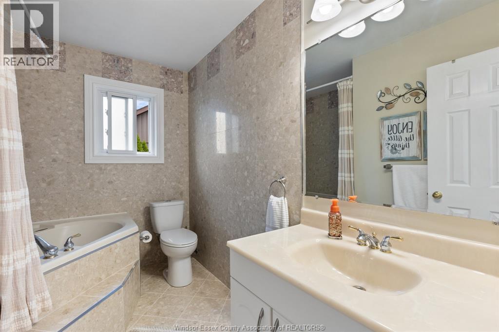 509 Dresden, Tecumseh, Ontario  N8N 4B1 - Photo 5 - 25028432