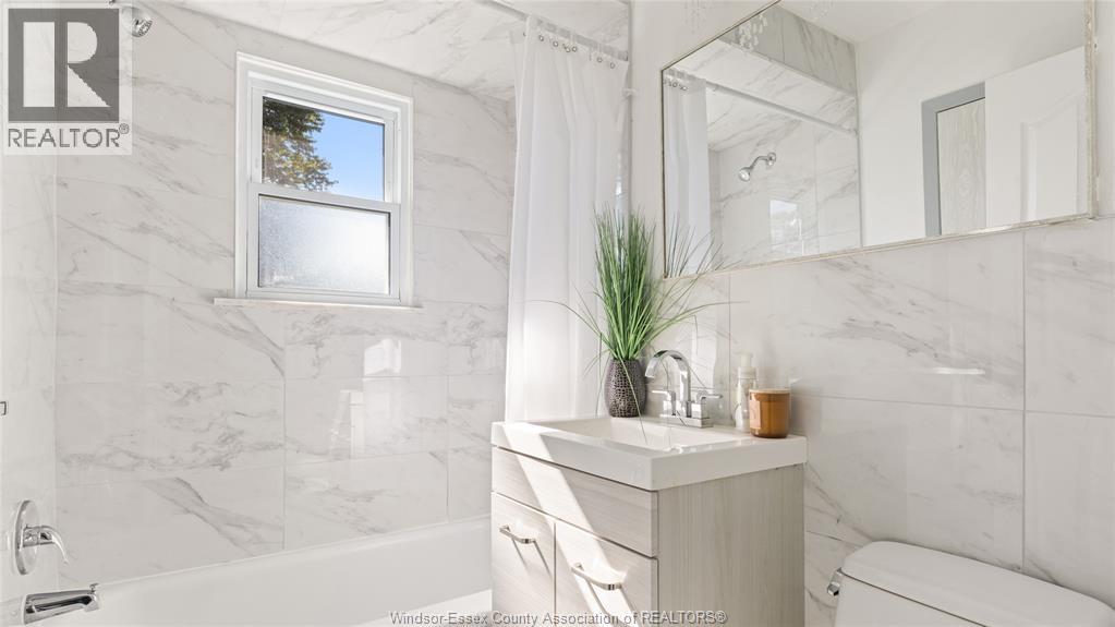 3145 Academy, Windsor, Ontario  N9E 2H5 - Photo 19 - 25028430