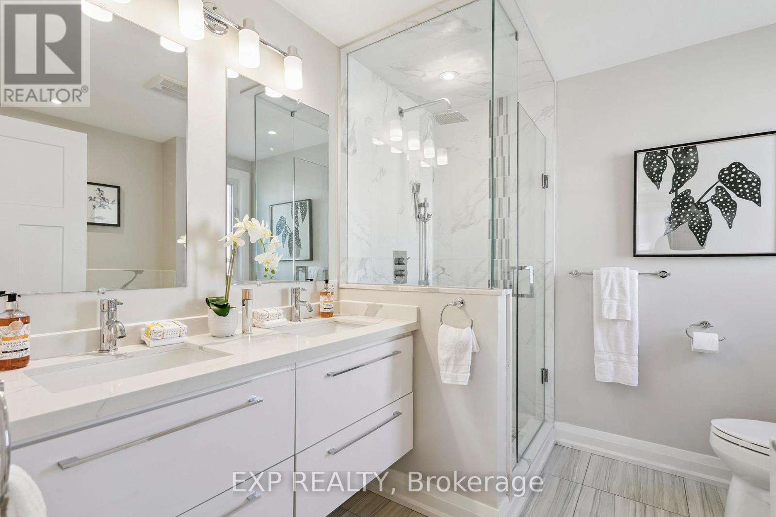 105 Twenty Second Street, Toronto, Ontario  M8V 3M5 - Photo 31 - W12486251