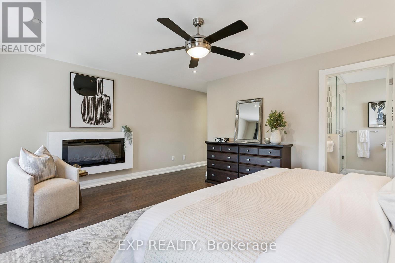 105 Twenty Second Street, Toronto, Ontario  M8V 3M5 - Photo 29 - W12486251