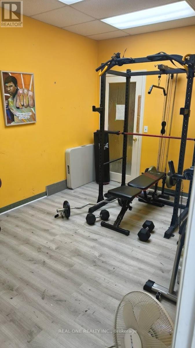 12 - 138 Anderson Avenue, Markham, Ontario  L6E 1A4 - Photo 4 - N12527808