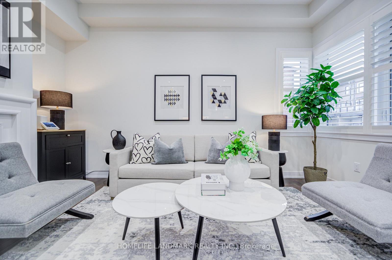 33 Golden Fern Street, Markham, Ontario  L6B 0V3 - Photo 5 - N12527842