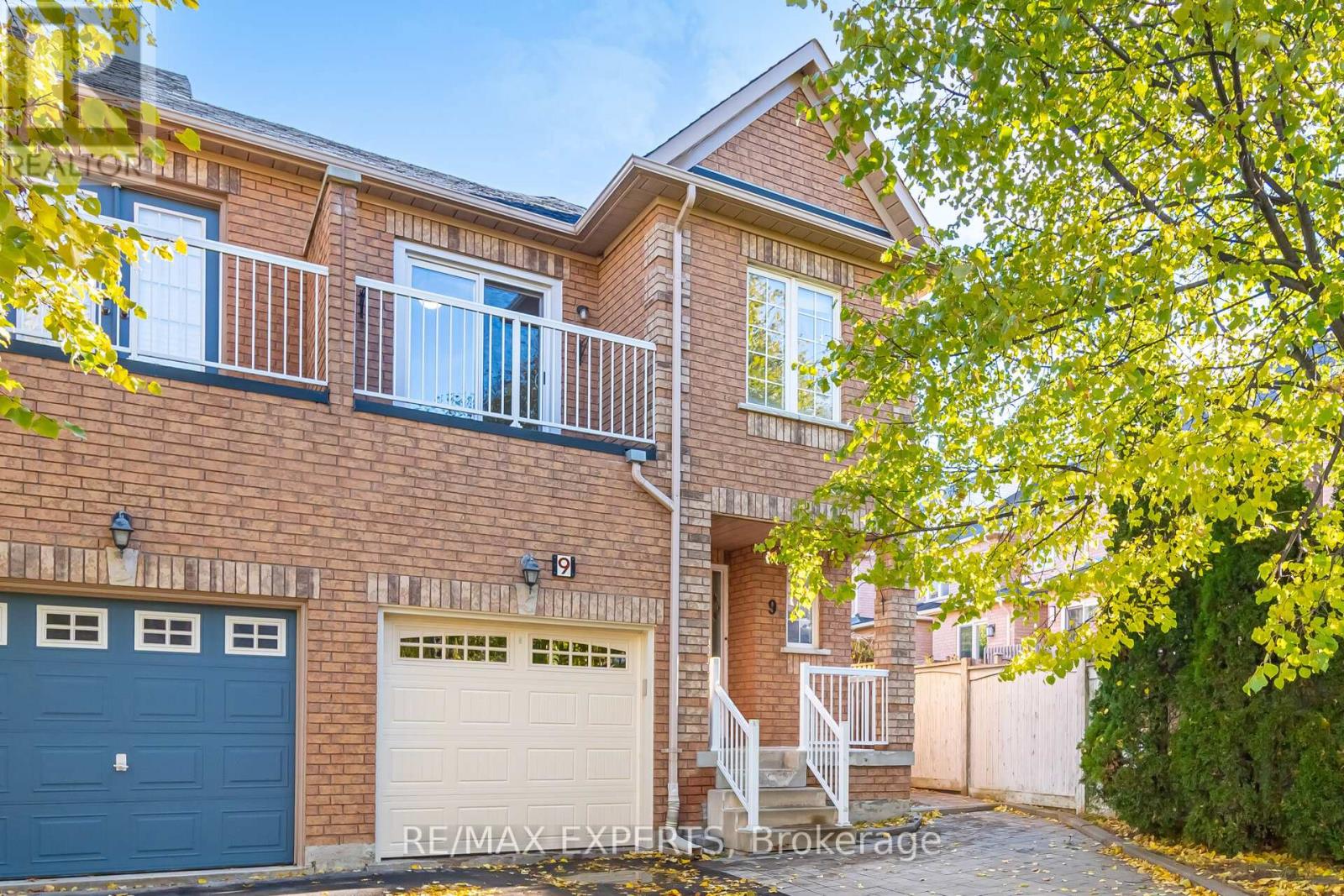 9 MARATHON AVENUE, Vaughan, Ontario