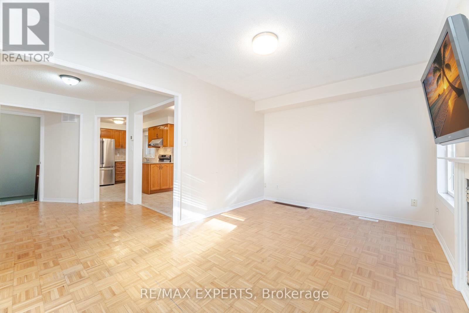 9 Marathon Avenue, Vaughan, Ontario  L4K 5G9 - Photo 17 - N12527856