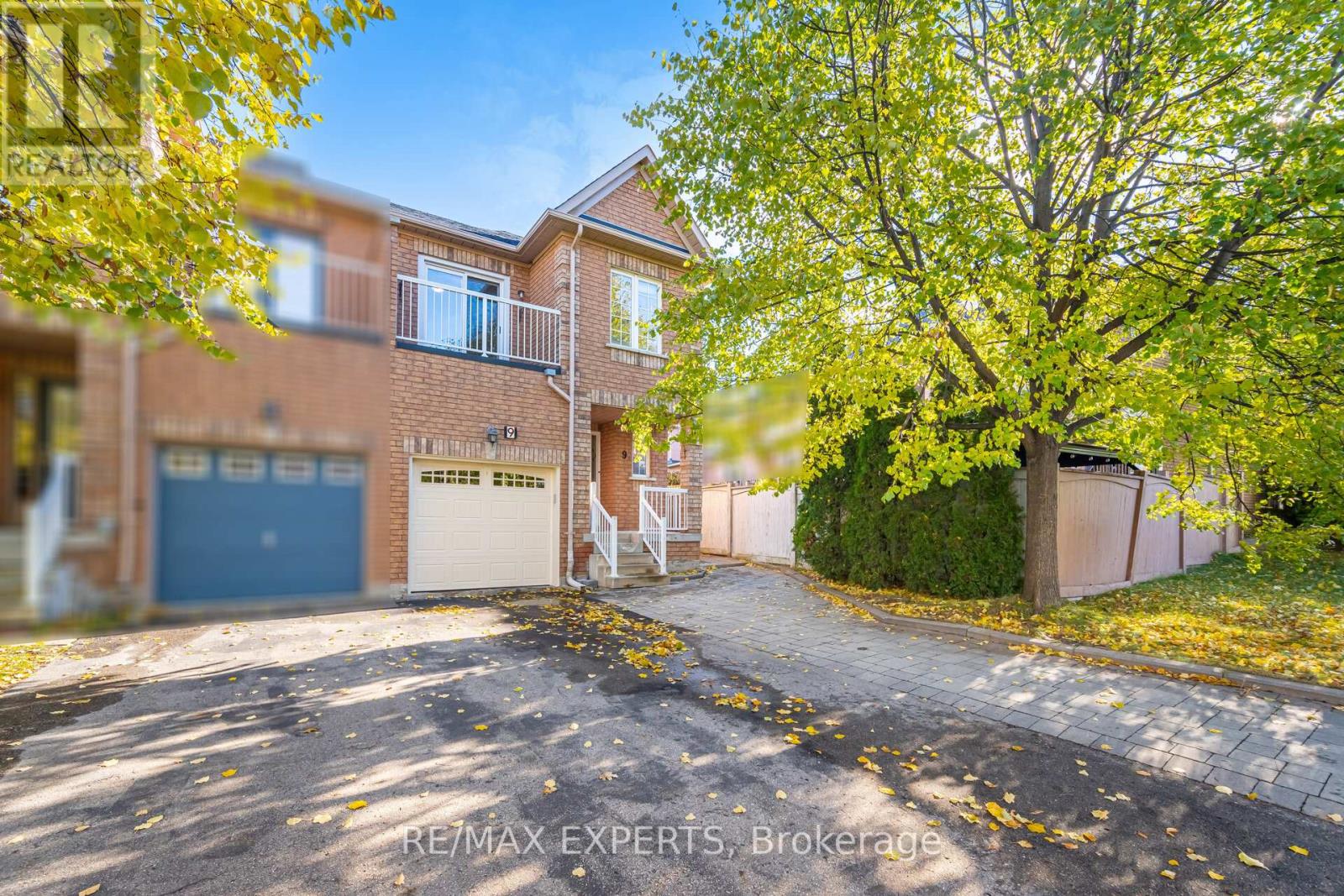 9 Marathon Avenue, Vaughan, Ontario  L4K 5G9 - Photo 2 - N12527856