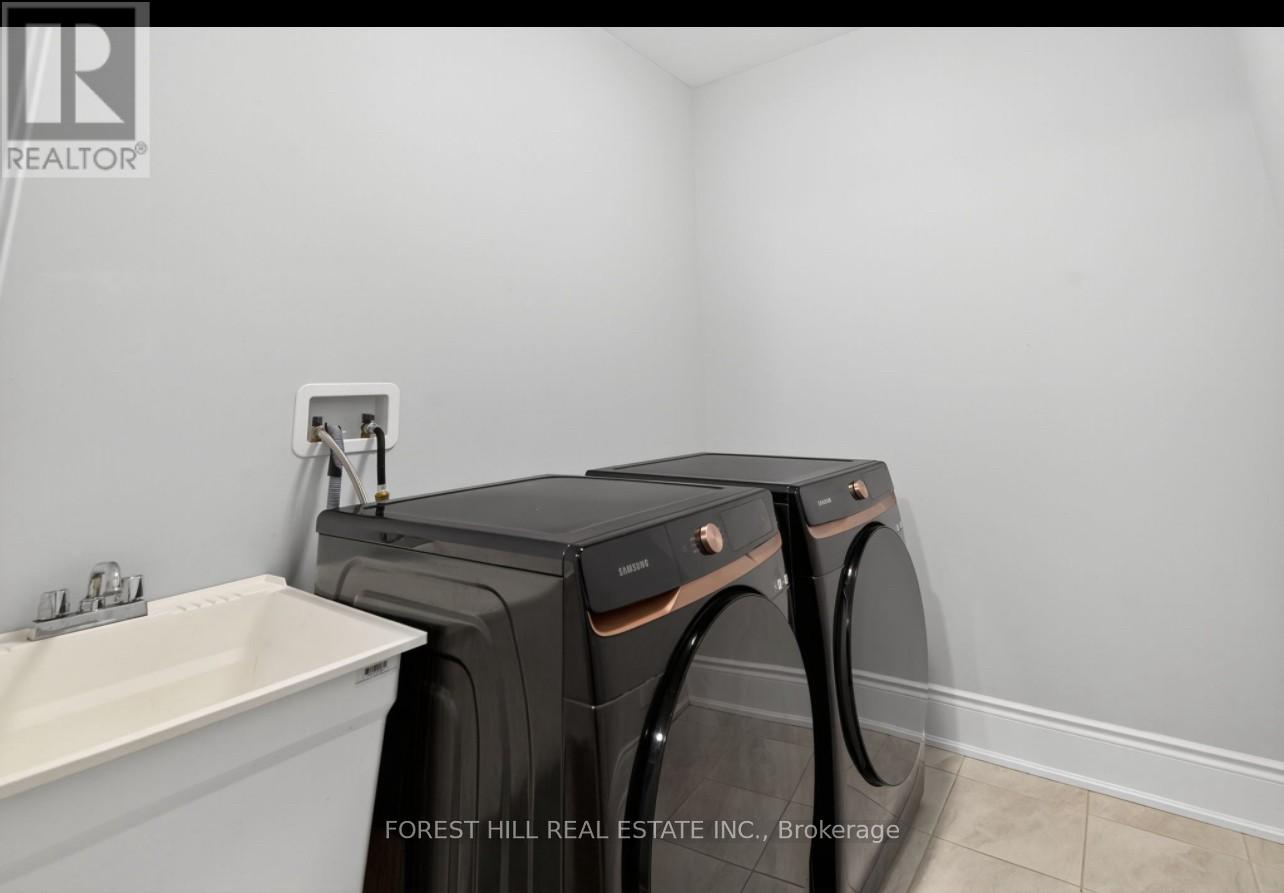 217 Sunset Vista Court, Aurora, Ontario  L4G 3Y1 - Photo 26 - N12527914