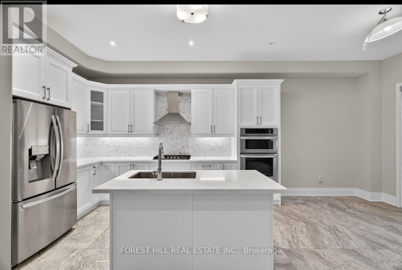 217 Sunset Vista Court, Aurora, Ontario  L4G 3Y1 - Photo 6 - N12527914