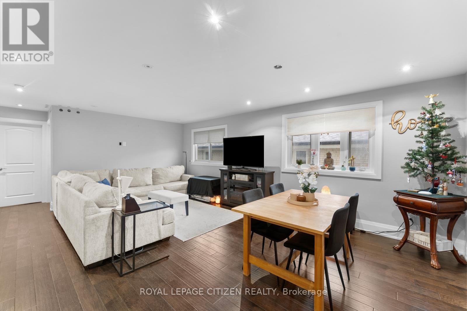 43 Railway Street, Vaughan, Ontario  L6A 1P7 - Photo 8 - N12527940