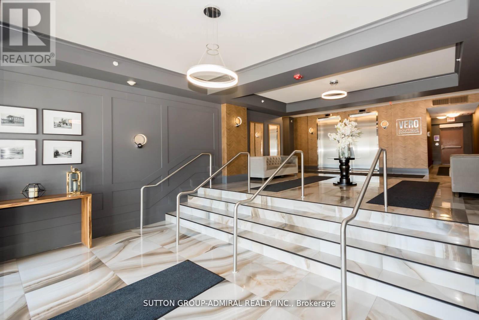 405 - 8302 Islington Avenue, Vaughan (Islington Woods), Ontario  L4L 0E6 - Photo 4 - N12528018