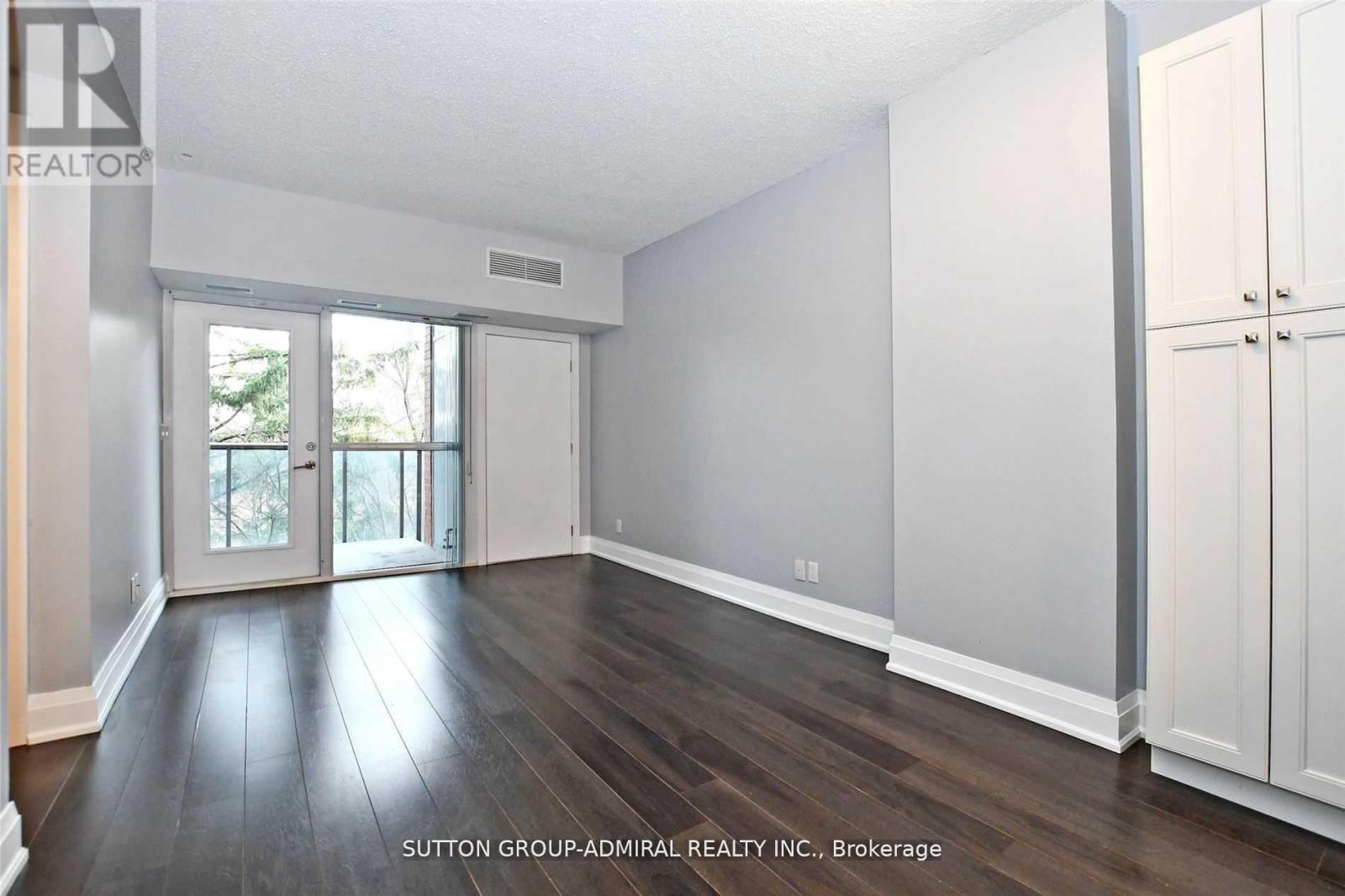 405 - 8302 Islington Avenue, Vaughan (Islington Woods), Ontario  L4L 0E6 - Photo 9 - N12528018