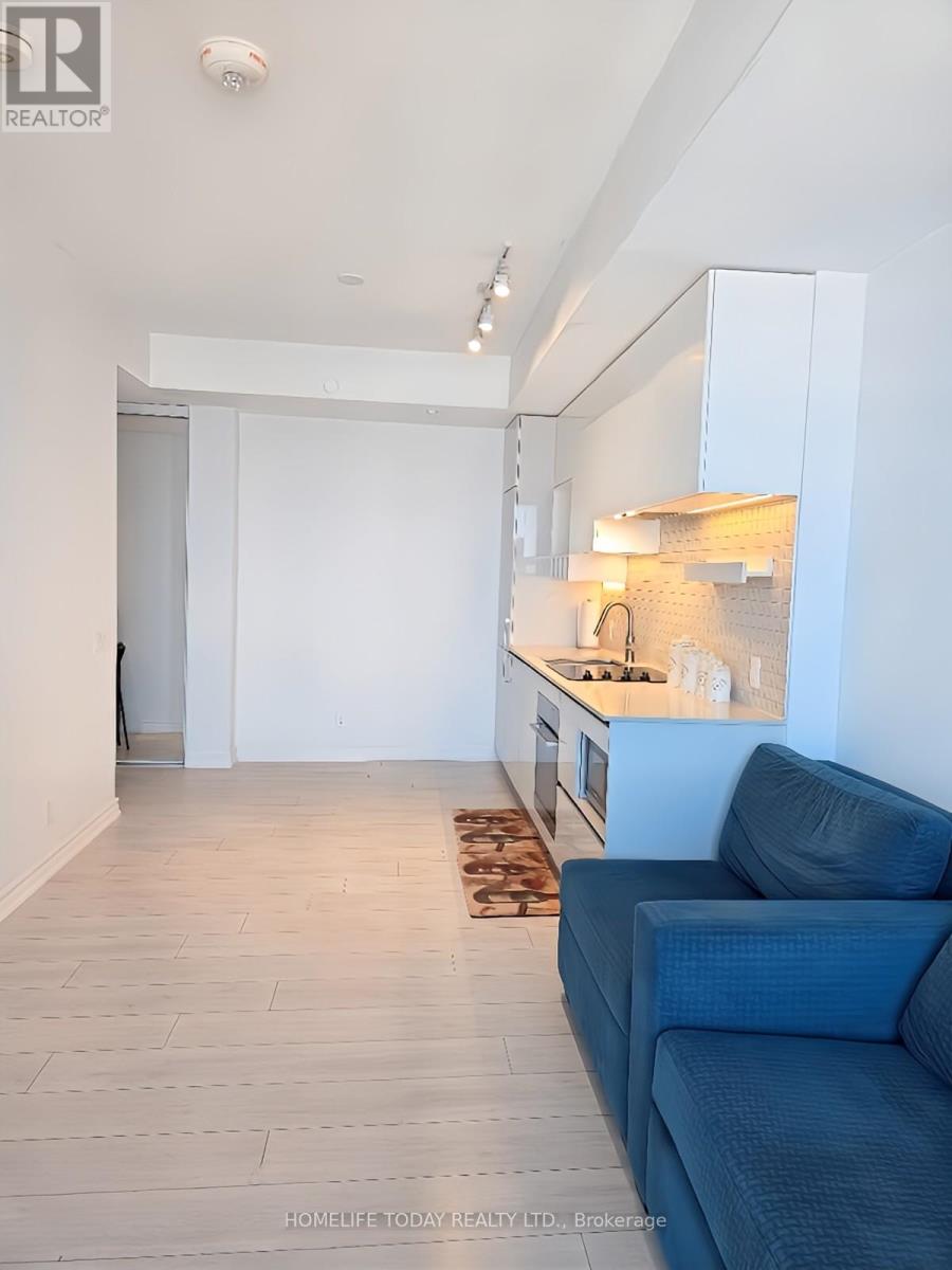 4711 - 898 Portage Parkway, Vaughan, Ontario  L4K 0J6 - Photo 5 - N12528056