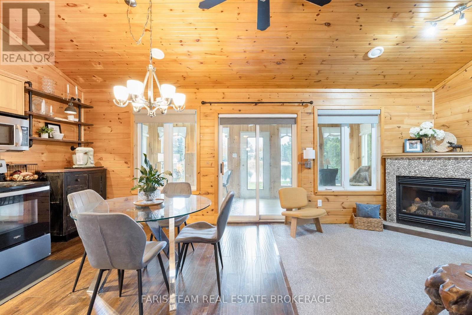 12 Cabin Crescent, Wasaga Beach, Ontario  L9Z 1X7 - Photo 11 - S12527892