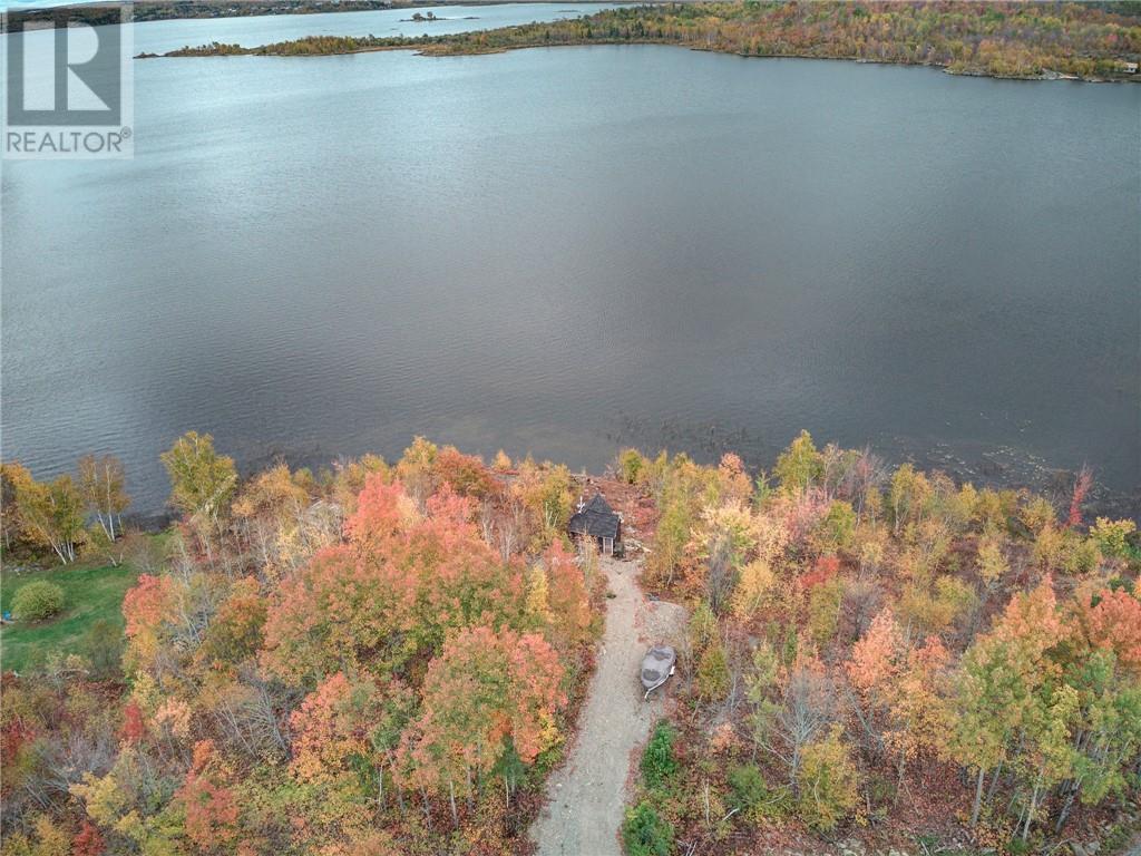 2231 Whispering Willows Road E, Azilda, Ontario  P0M 1B0 - Photo 15 - 2125567