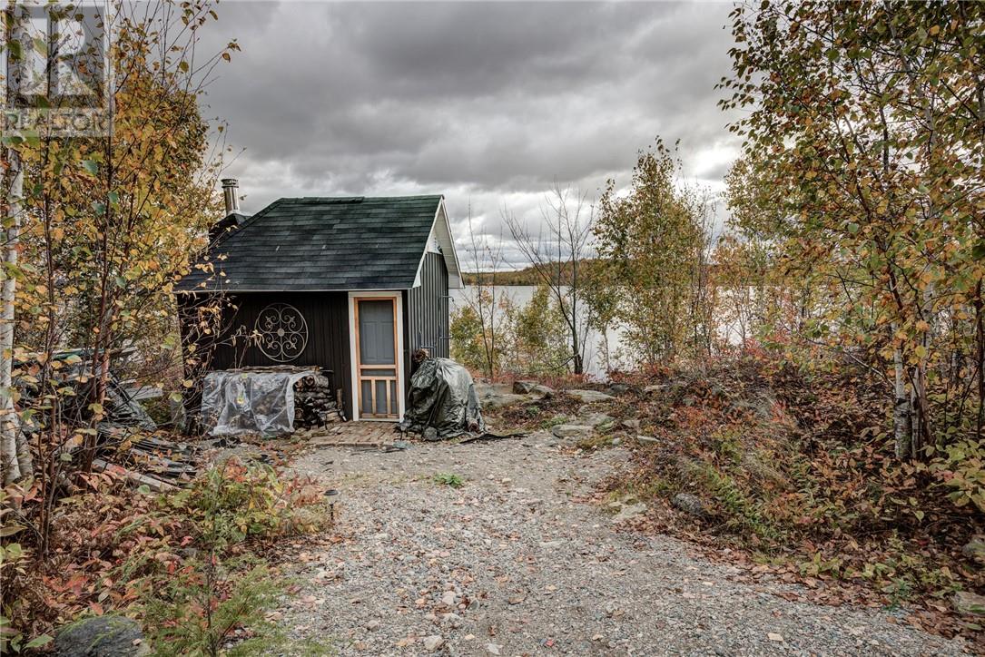 2231 Whispering Willows Road E, Azilda, Ontario  P0M 1B0 - Photo 5 - 2125567