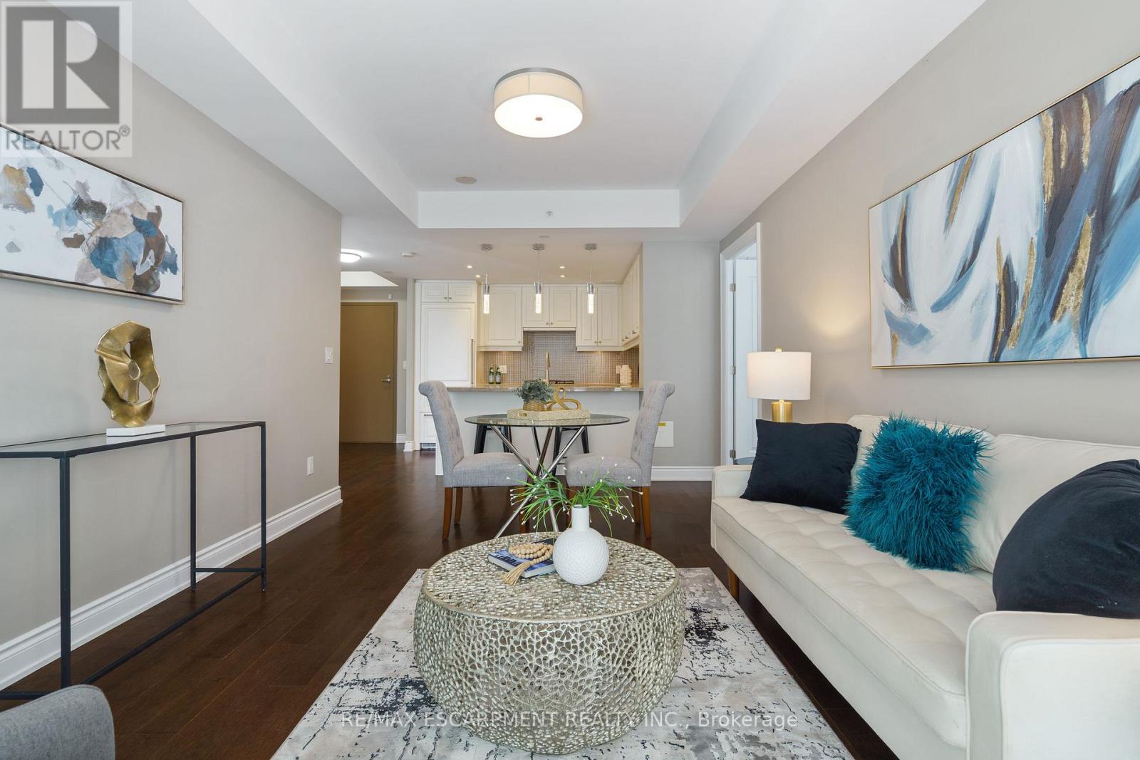 307 - 3500 Lakeshore Road W, Oakville, Ontario  L6L 0B5 - Photo 6 - W12521326