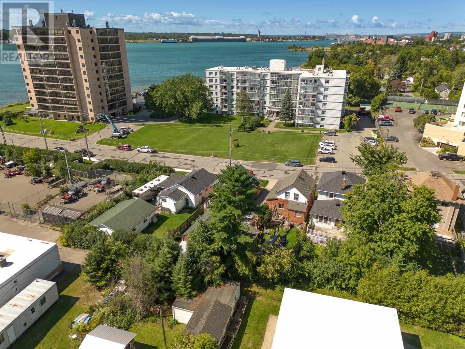 68 Pine St, Sault Ste. Marie, Ontario P6A 3Y1 - Photo 43 - SM252401