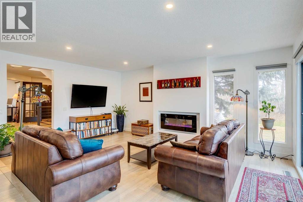 24 Wood Crescent Sw, Calgary, Alberta  T2W 4B6 - Photo 8 - A2267237