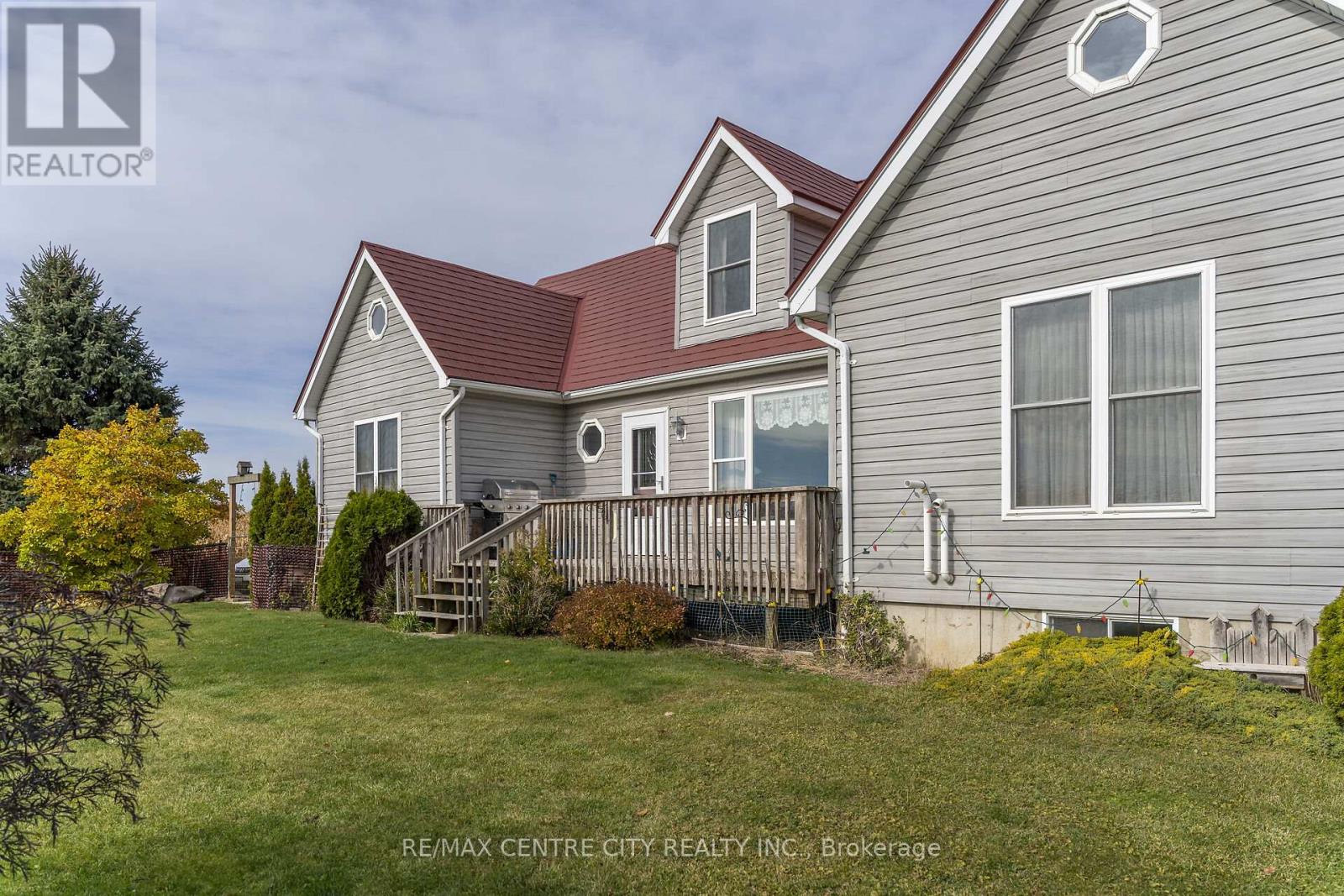 15859 Talbot Trail, Chatham-Kent, Ontario  N0L 1X0 - Photo 6 - X12528128