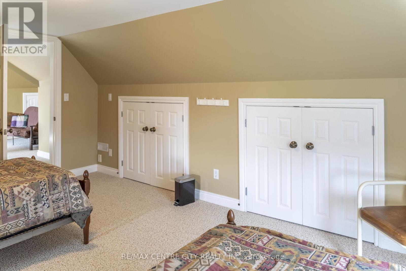 15859 Talbot Trail, Chatham-Kent, Ontario  N0L 1X0 - Photo 46 - X12528136