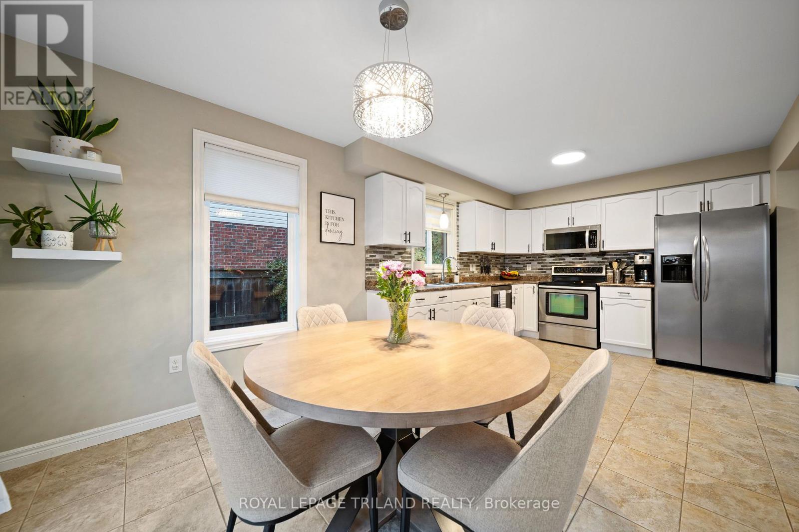 1064 Foxcreek Road, London North, Ontario  N6G 0C9 - Photo 13 - X12528198