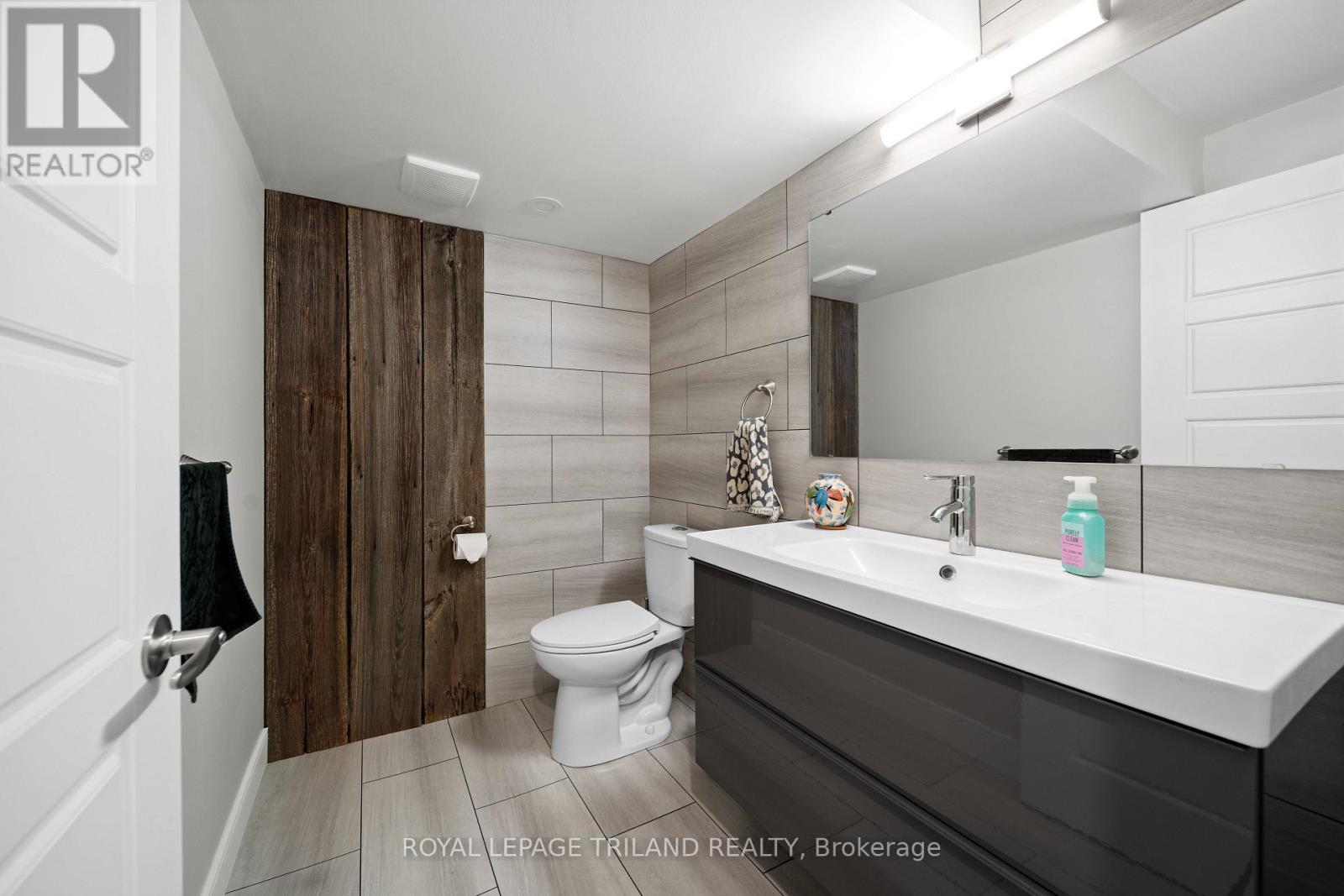 1064 Foxcreek Road, London North, Ontario  N6G 0C9 - Photo 28 - X12528198