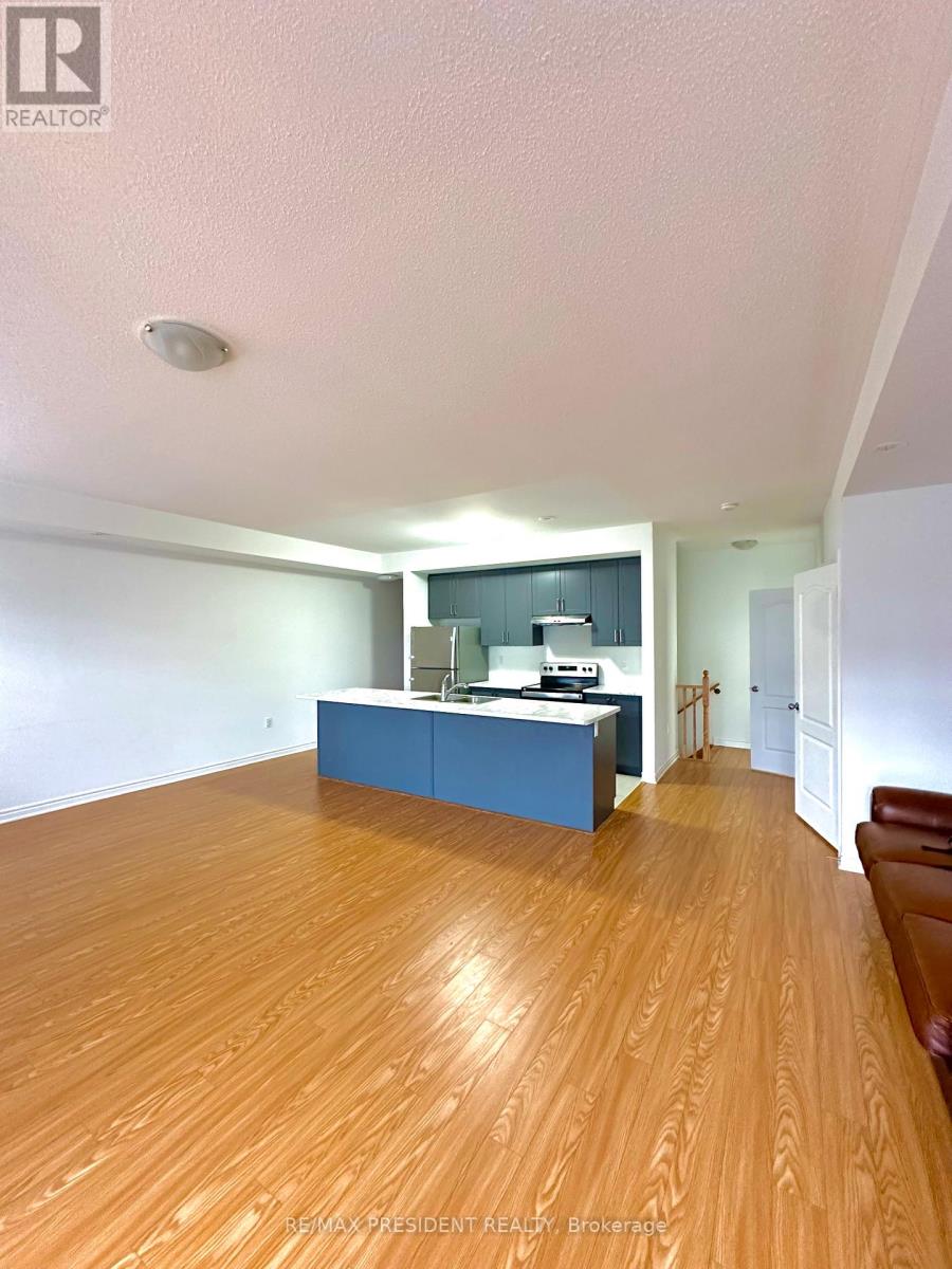 11 Springdale Avenue, Caledon, Ontario  L7C 4L4 - Photo 4 - W12527792