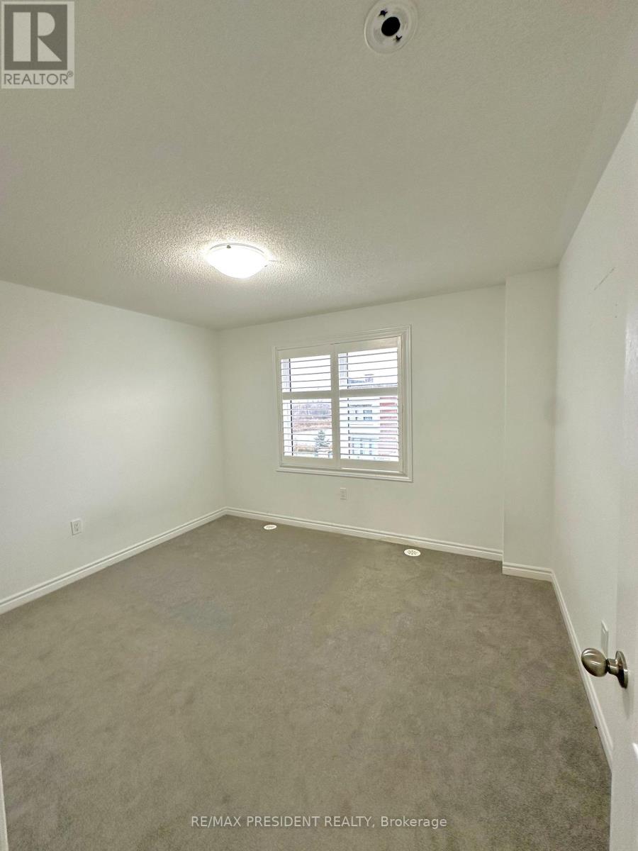 11 Springdale Avenue, Caledon, Ontario  L7C 4L4 - Photo 8 - W12527792