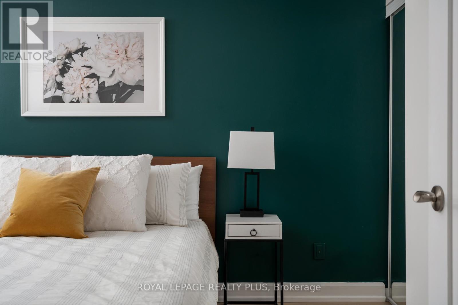 907 - 3391 Bloor Street W, Toronto, Ontario  M8X 1G3 - Photo 22 - W12527806