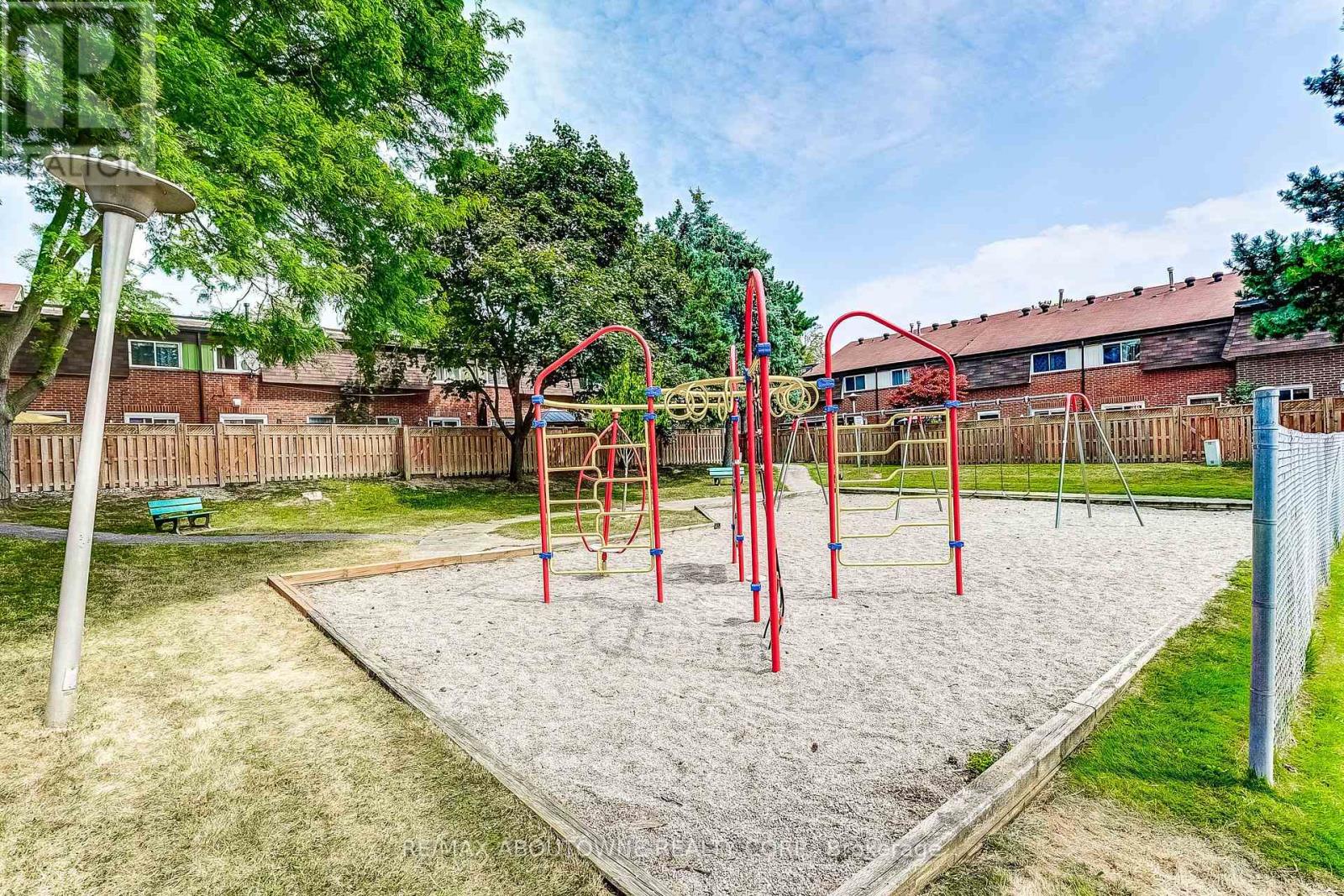 69 - 235 Bronte Street S, Milton, Ontario  L9T 3V8 - Photo 22 - W12527864