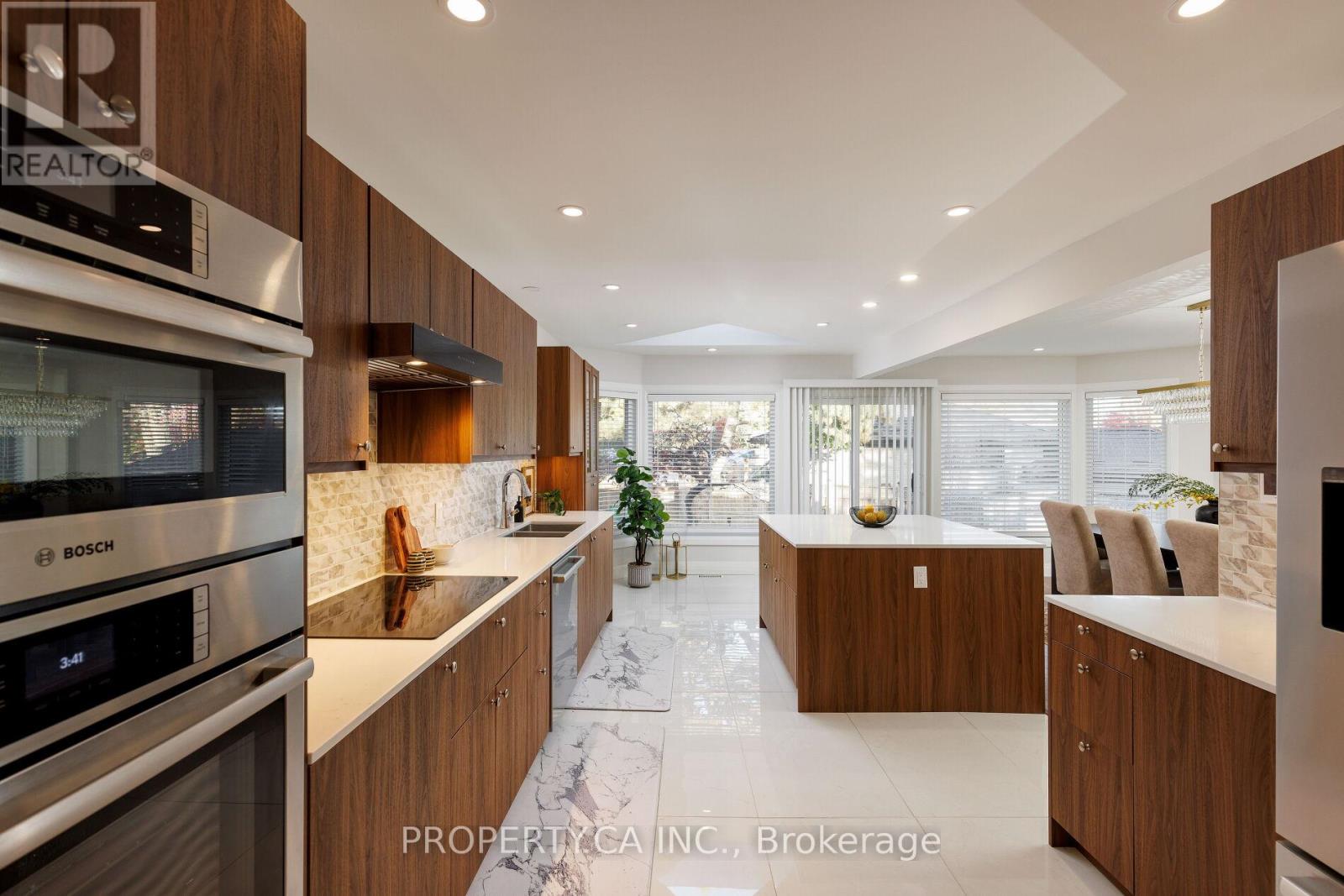 132 Princess Anne Crescent, Toronto, Ontario  M9A 2R6 - Photo 11 - W12527912