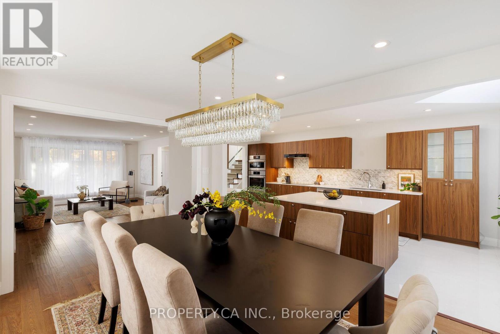 132 Princess Anne Crescent, Toronto, Ontario  M9A 2R6 - Photo 2 - W12527912