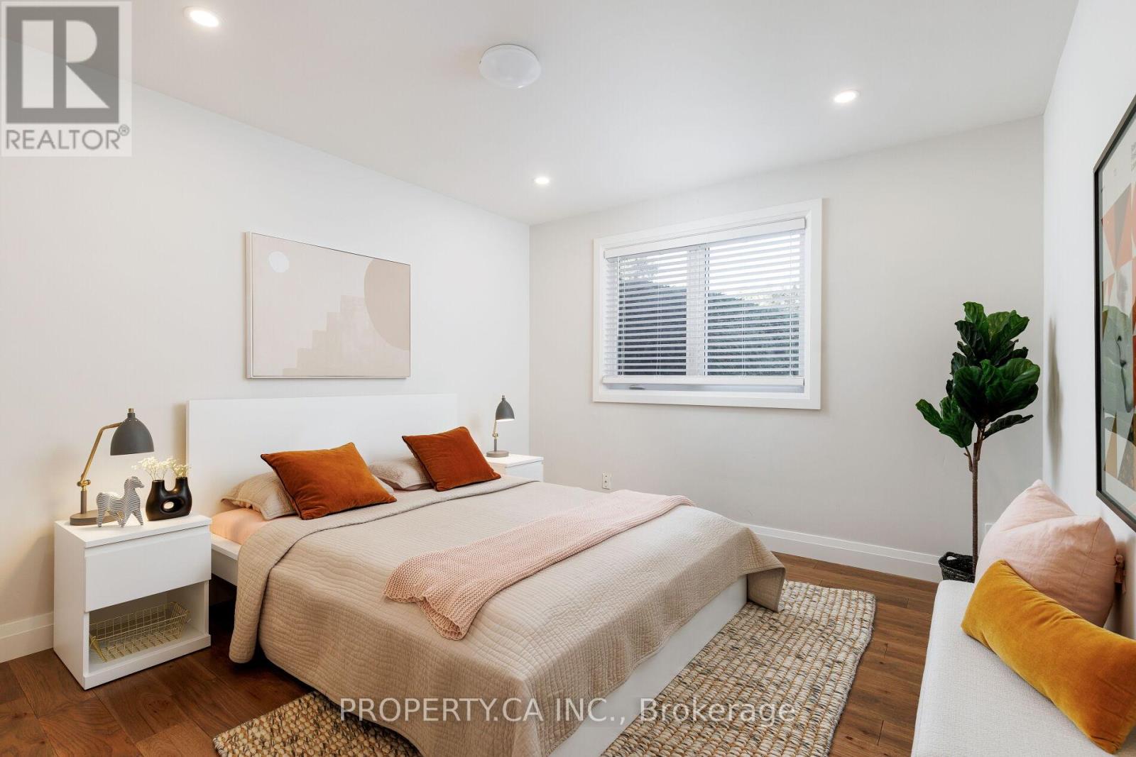 132 Princess Anne Crescent, Toronto, Ontario  M9A 2R6 - Photo 24 - W12527912