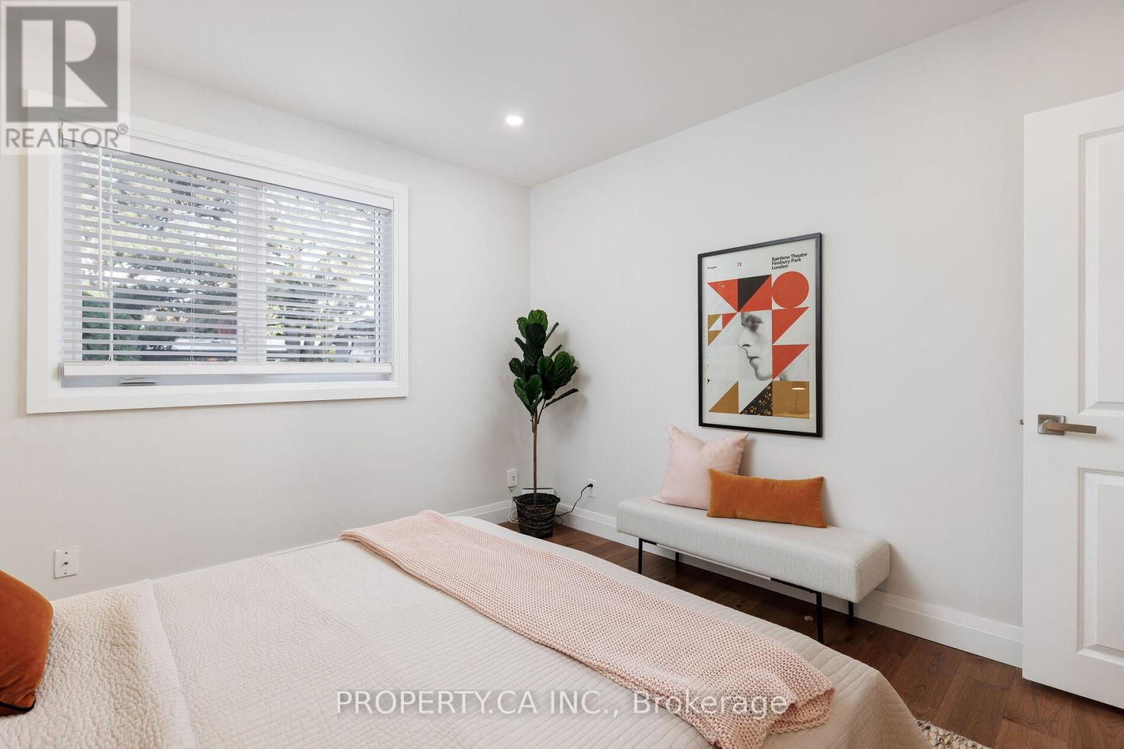 132 Princess Anne Crescent, Toronto, Ontario  M9A 2R6 - Photo 25 - W12527912