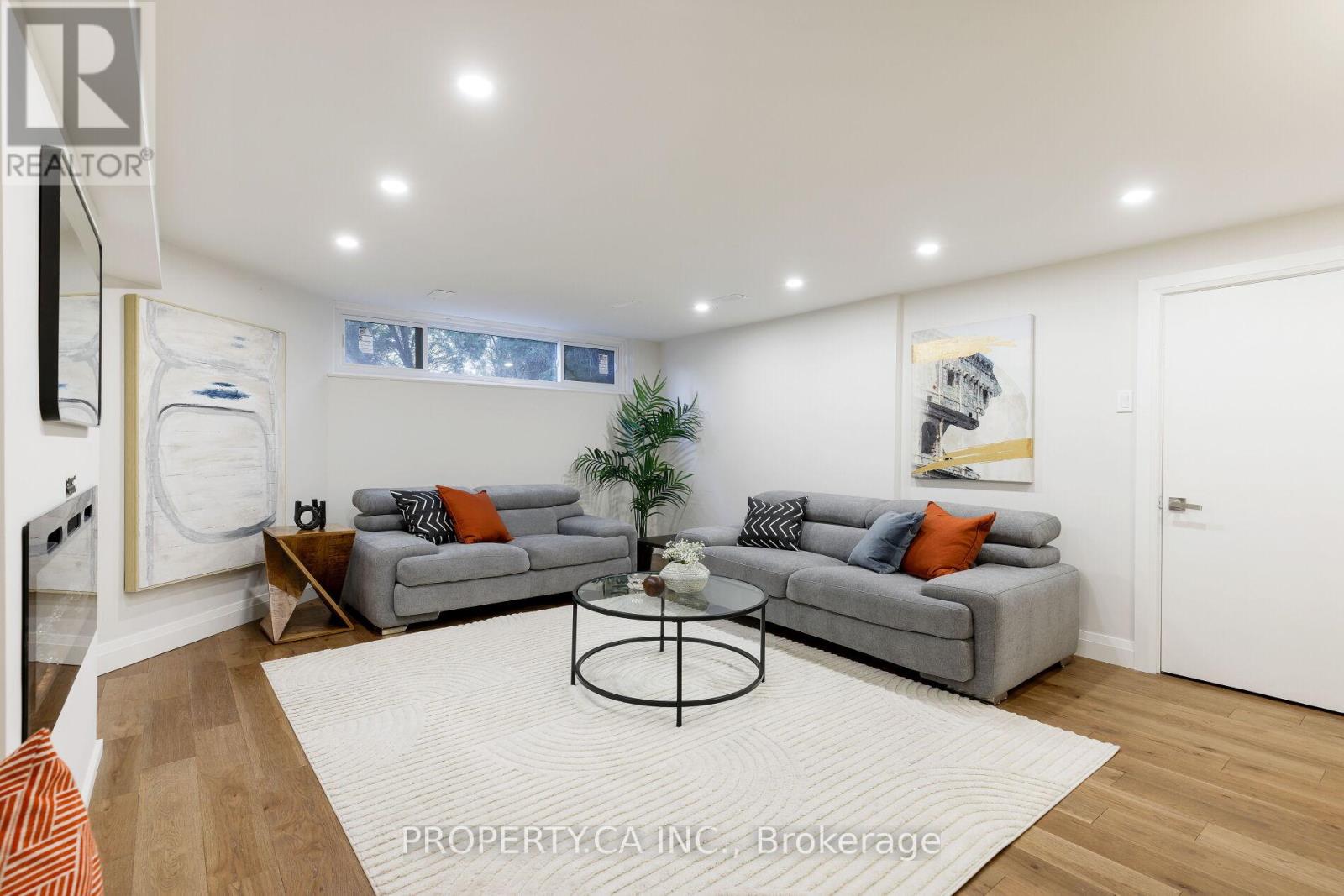 132 Princess Anne Crescent, Toronto, Ontario  M9A 2R6 - Photo 29 - W12527912