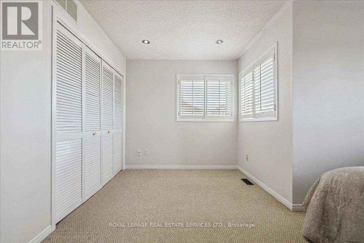 2365 Grand Ravine Drive, Oakville, Ontario  L6H 6A8 - Photo 31 - W12527934