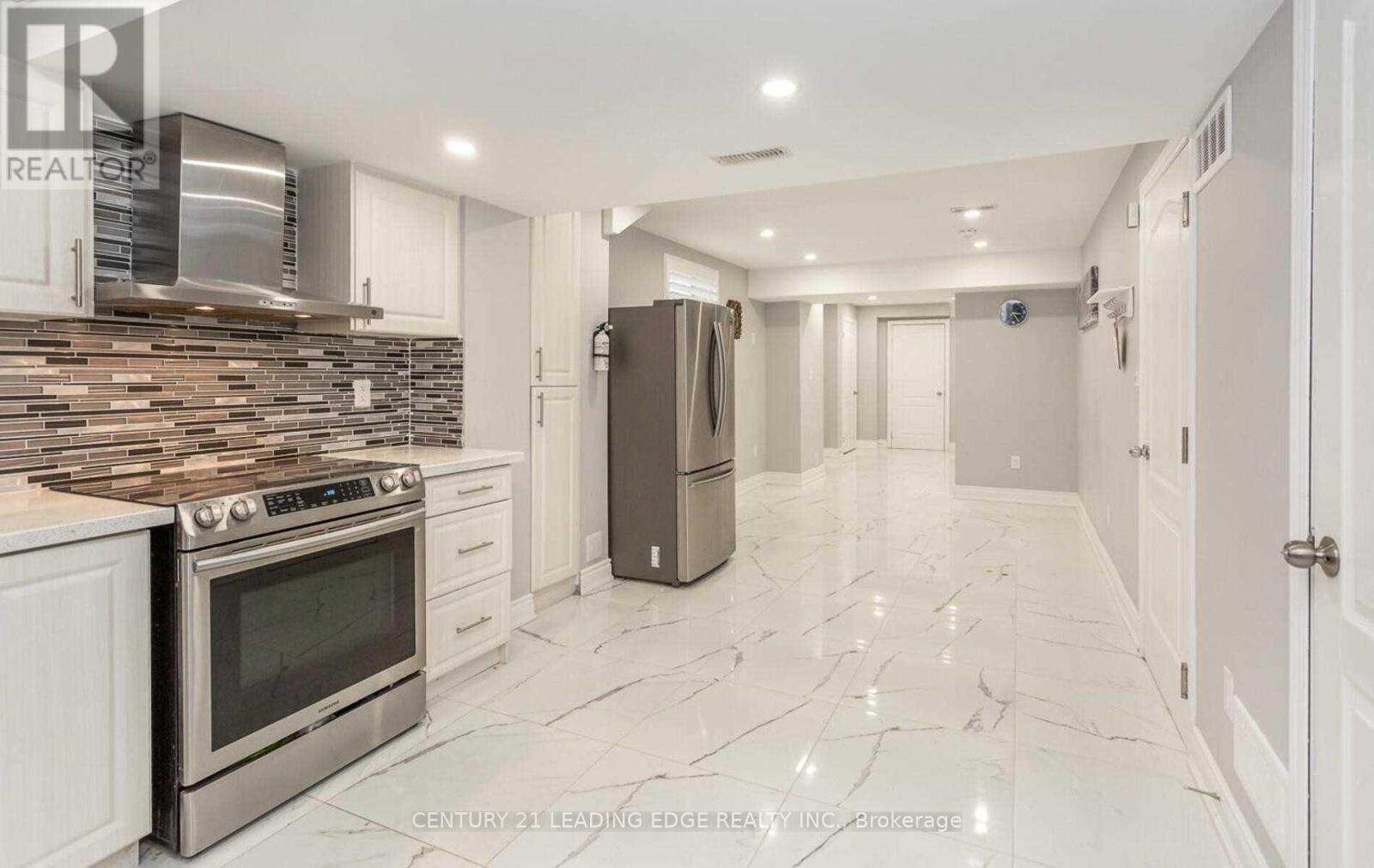 7 Vetch Street, Brampton, Ontario  L6Y 0E3 - Photo 23 - W12527950