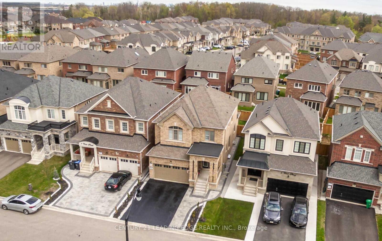 7 Vetch Street, Brampton, Ontario  L6Y 0E3 - Photo 34 - W12527950