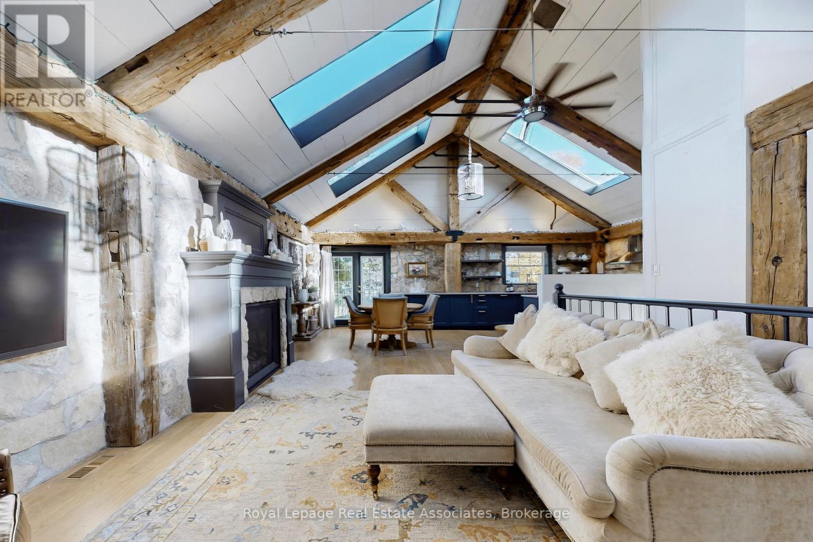 1486 Kenmuir Avenue, Mississauga, Ontario  L5G 4B5 - Photo 8 - W12527982