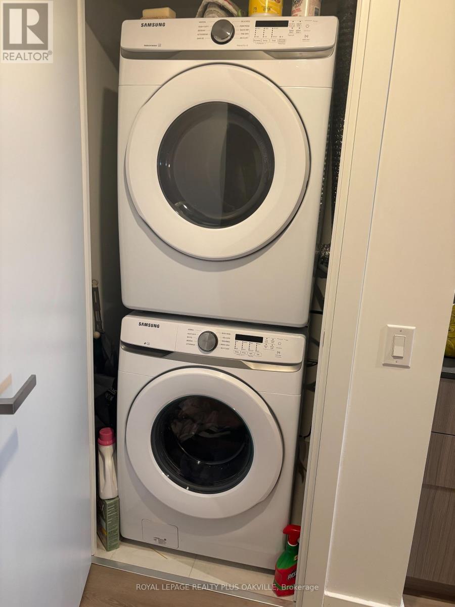 502 - 133 Bronte Road, Oakville, Ontario  L6L 0H2 - Photo 10 - W12527994