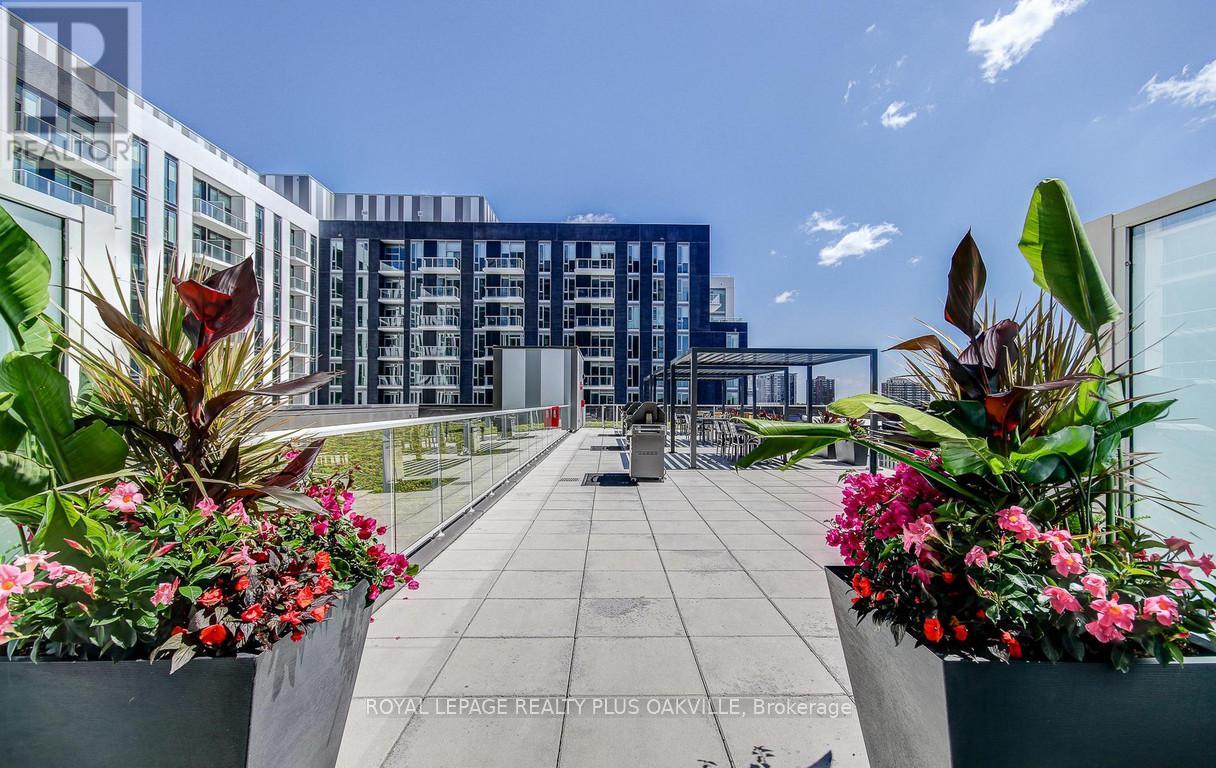 502 - 133 Bronte Road, Oakville, Ontario  L6L 0H2 - Photo 17 - W12527994