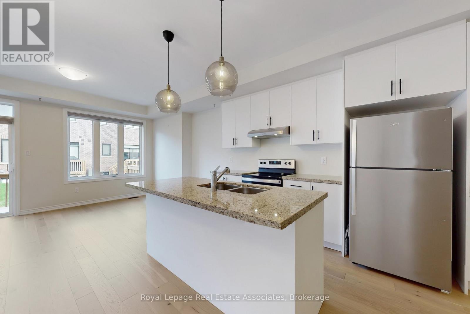 1411 Oakmont Common, Burlington, Ontario  L7P 0V8 - Photo 10 - W12527998