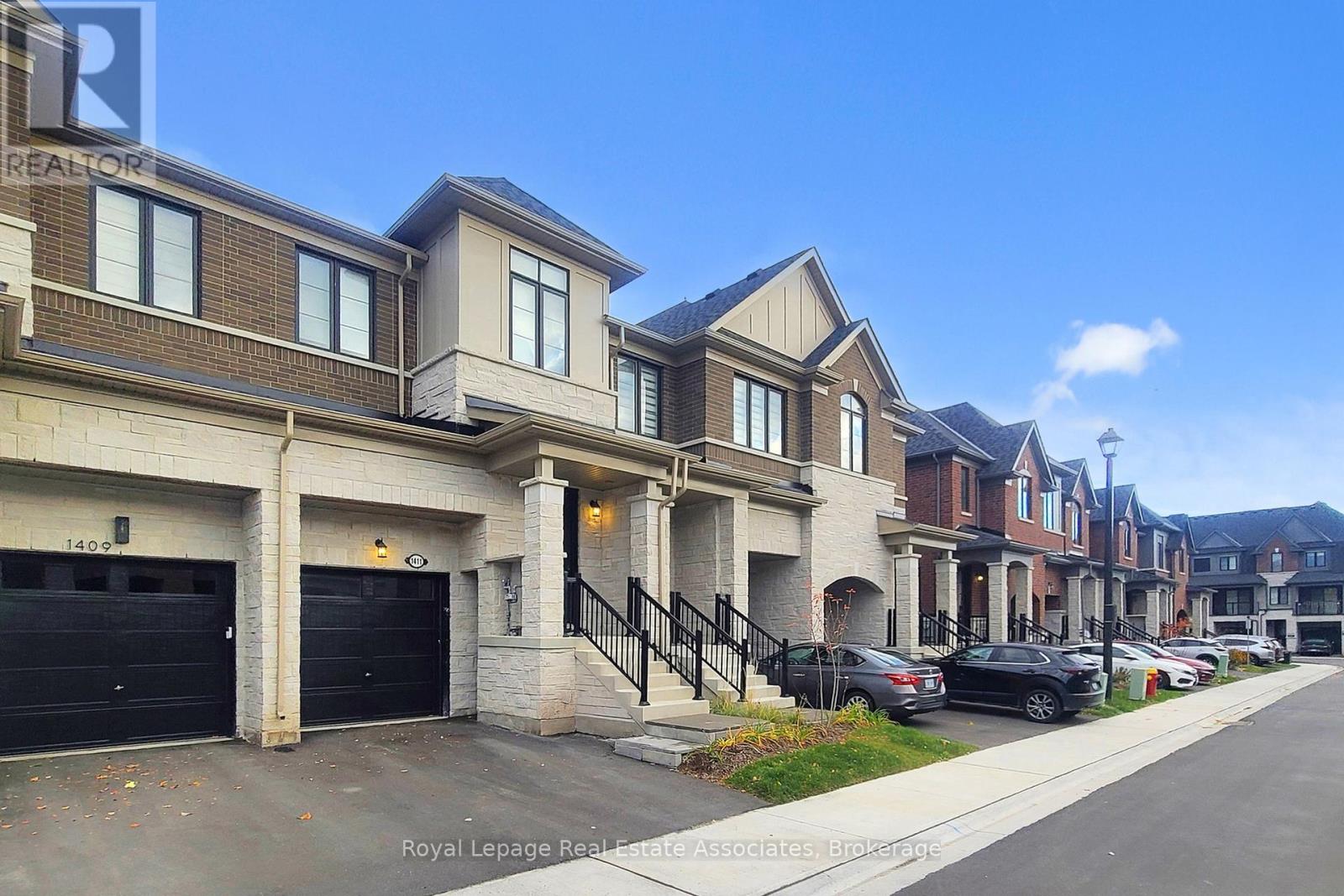1411 Oakmont Common, Burlington, Ontario  L7P 0V8 - Photo 2 - W12527998