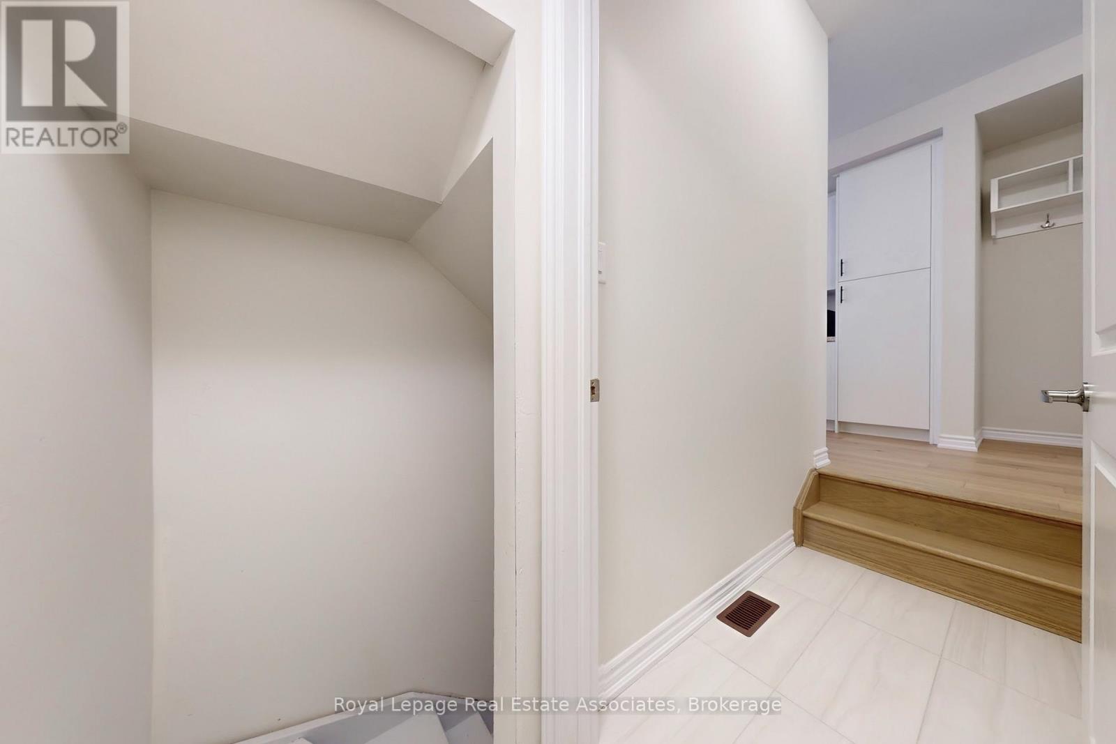 1411 Oakmont Common, Burlington, Ontario  L7P 0V8 - Photo 42 - W12527998