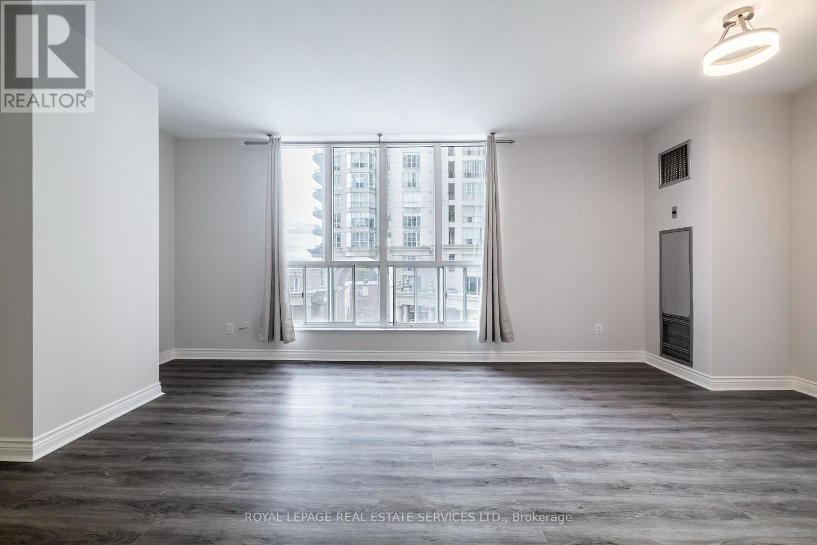 413 - 2285 Lake Shore Boulevard W, Toronto, Ontario  M8V 3X9 - Photo 10 - W12528016