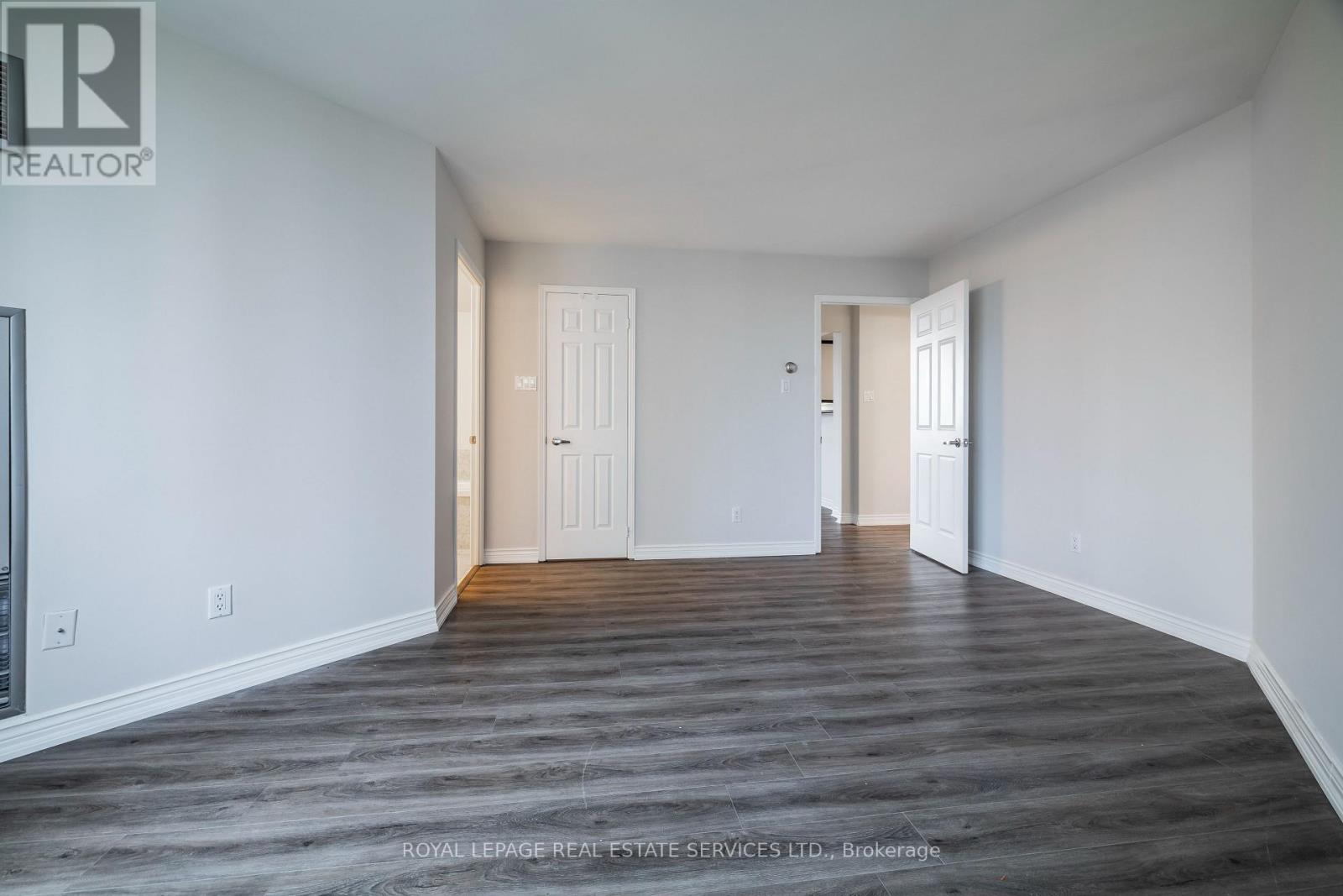 413 - 2285 Lake Shore Boulevard W, Toronto, Ontario  M8V 3X9 - Photo 14 - W12528016