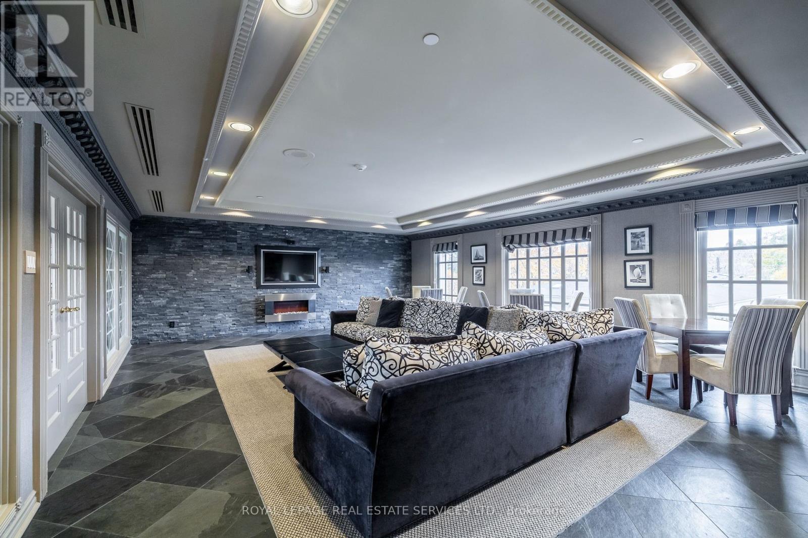 413 - 2285 Lake Shore Boulevard W, Toronto, Ontario  M8V 3X9 - Photo 17 - W12528016