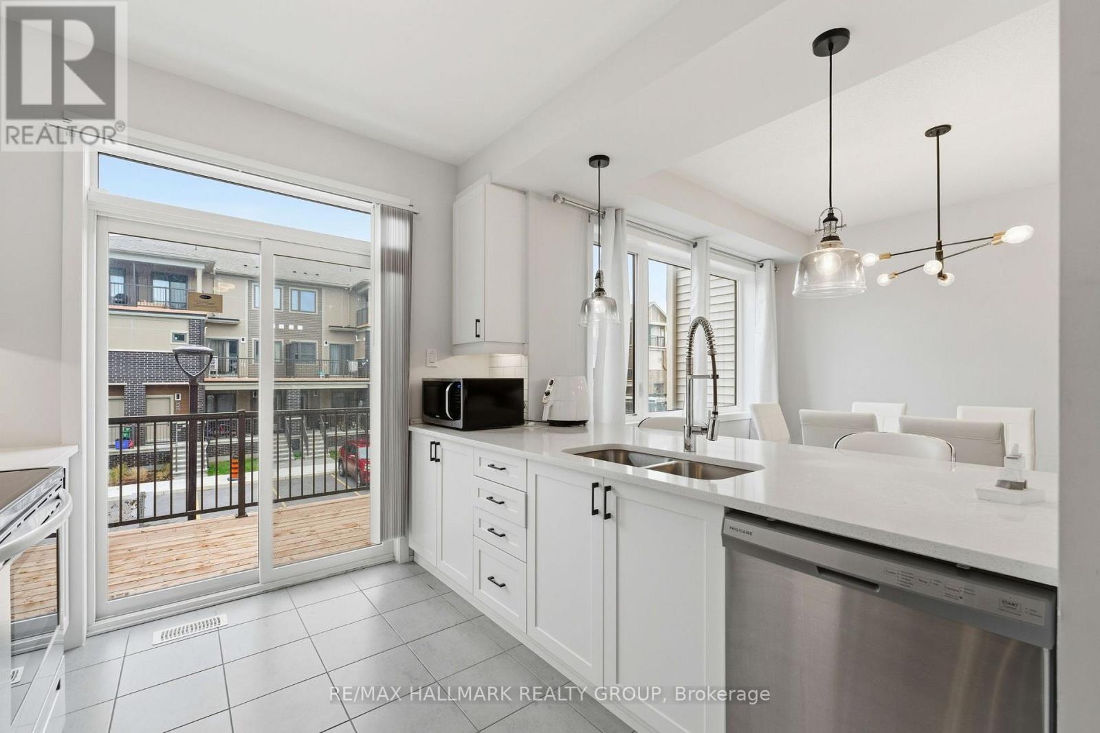 233 Anyolite Private, Ottawa, Ontario  K2J 6P5 - Photo 10 - X12528216