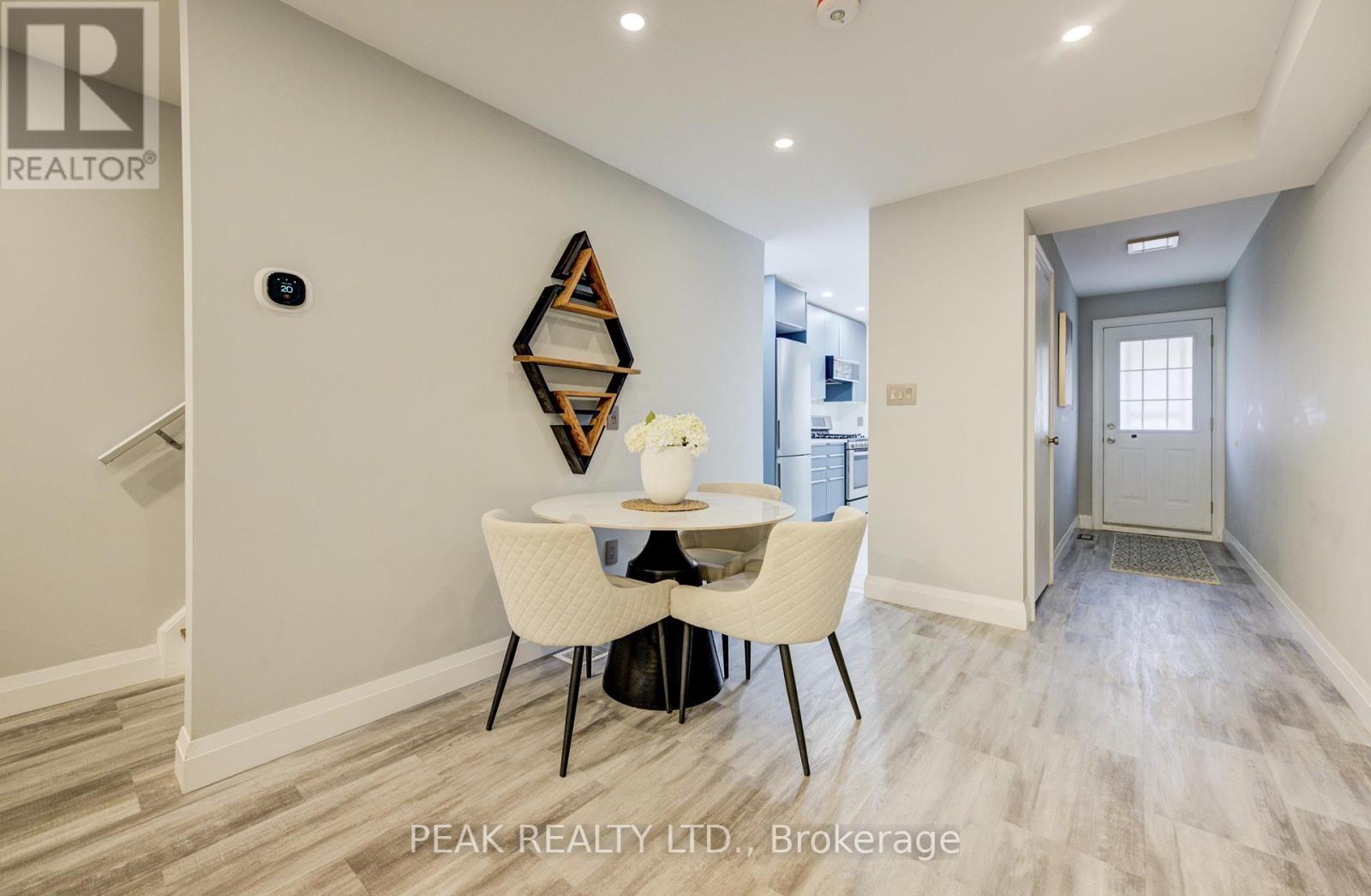 E - 513 Weber Street N, Waterloo, Ontario  N2L 4G1 - Photo 11 - X12527788