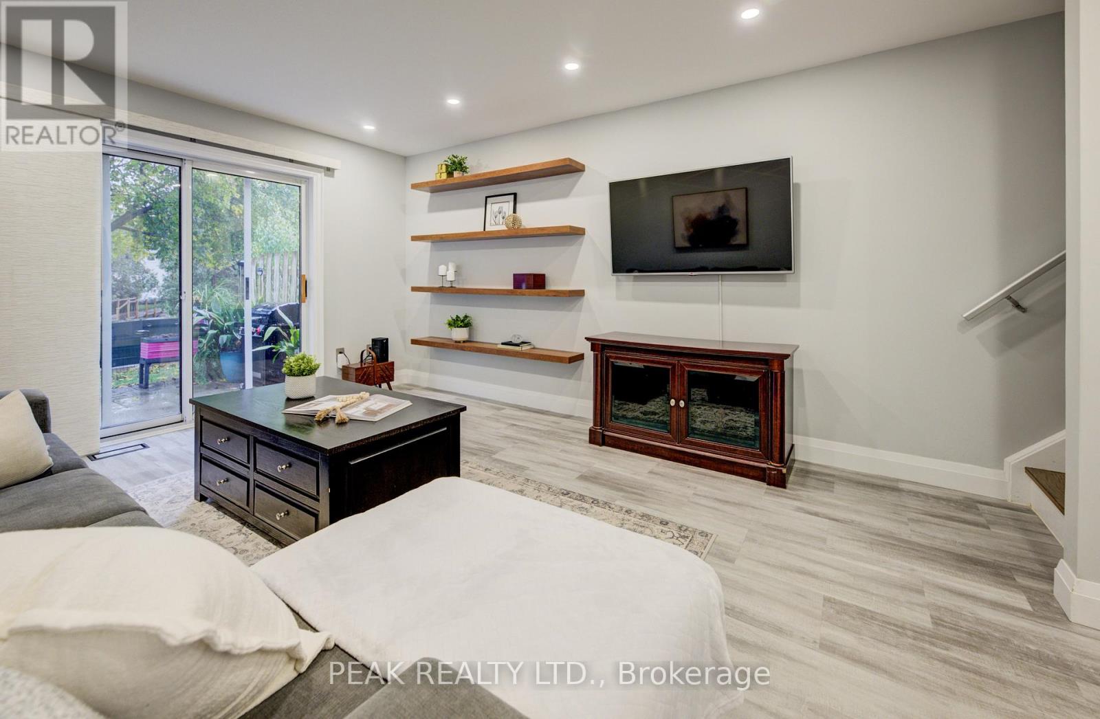 E - 513 Weber Street N, Waterloo, Ontario  N2L 4G1 - Photo 16 - X12527788